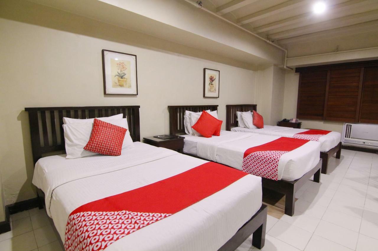 Oyo 103 Artina Suites Hotel Makati City Екстер'єр фото