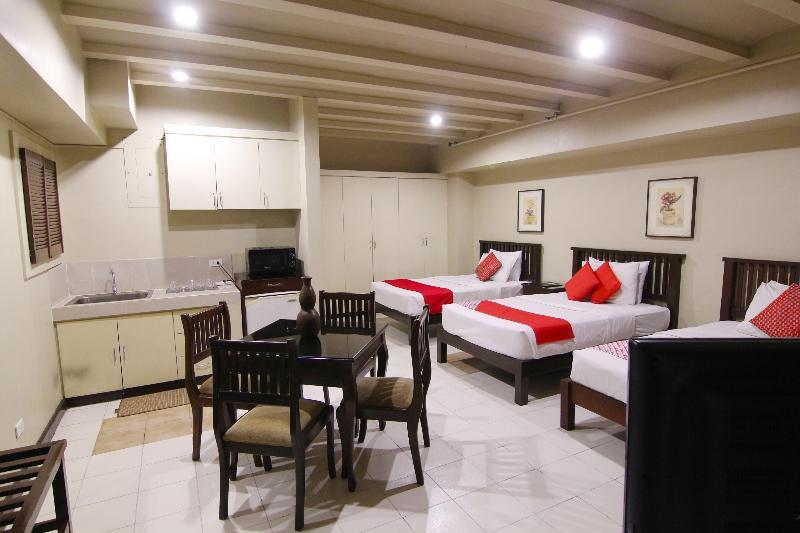 Oyo 103 Artina Suites Hotel Makati City Екстер'єр фото
